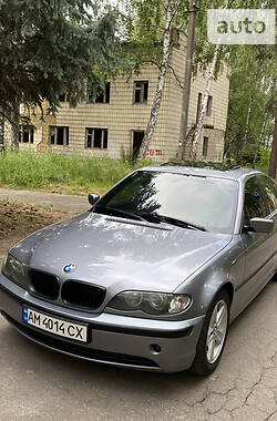 Седан BMW 3 Series 2004 в Киеве