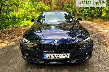 Седан BMW 3 Series 2015 в Киеве