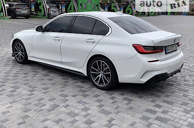 Седан BMW 3 Series 2019 в Кропивницькому