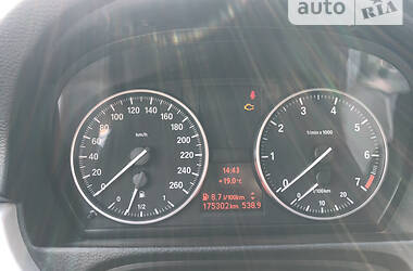 Седан BMW 3 Series 2009 в 
