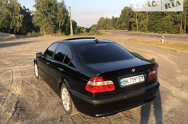 Седан BMW 3 Series 2004 в Сарнах