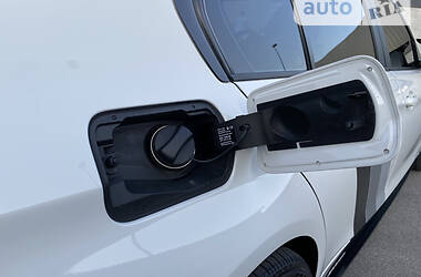 Седан BMW 3 Series 2013 в 