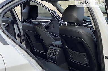 Седан BMW 3 Series 2013 в 