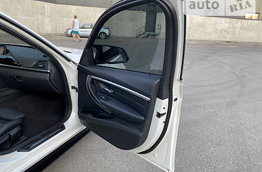 Седан BMW 3 Series 2013 в 