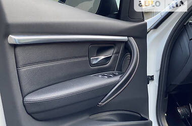 Седан BMW 3 Series 2013 в 