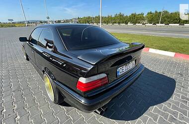 Купе BMW 3 Series 1992 в Черновцах