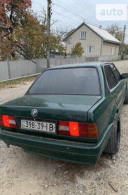 Седан BMW 3 Series 1984 в Черновцах