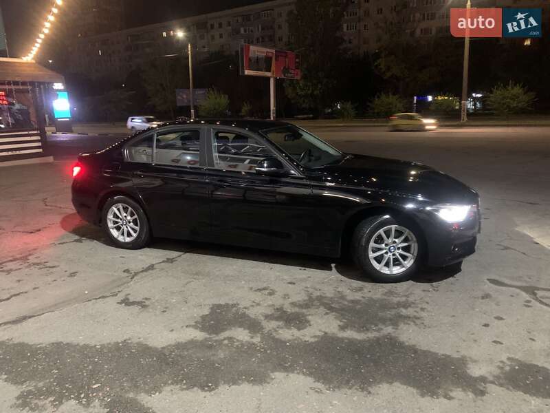 Седан BMW 3 Series 2017 в Одессе