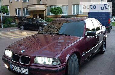 Седан BMW 3 Series 1994 в Києві