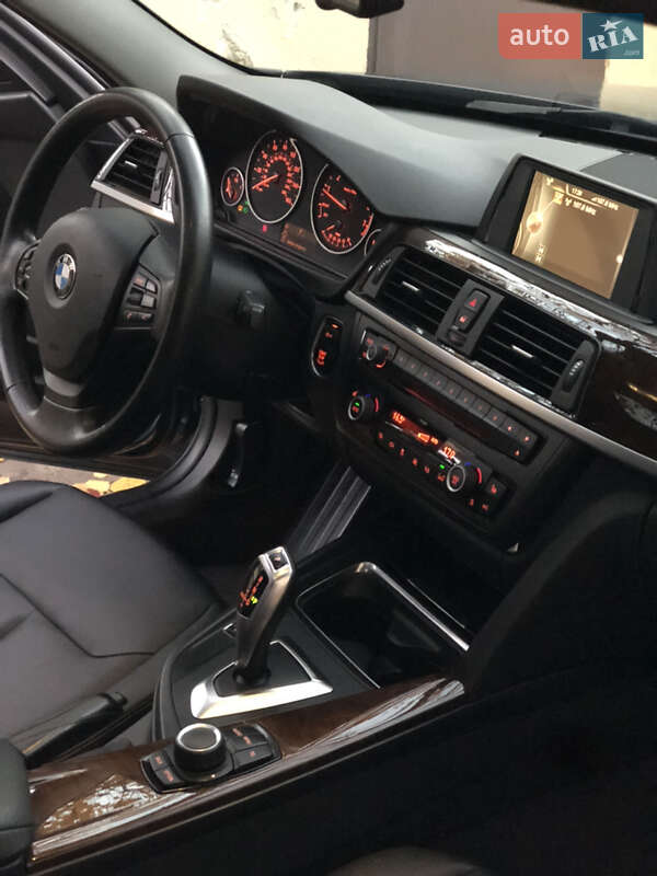 Седан BMW 3 Series 2015 в Києві