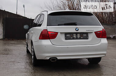 Универсал BMW 3 Series 2012 в Березному