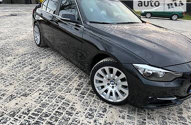 Седан BMW 3 Series 2015 в Киеве