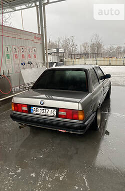 Купе BMW 3 Series 1988 в Виннице