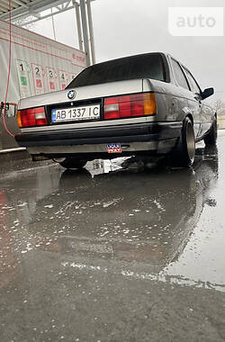 Купе BMW 3 Series 1988 в Виннице