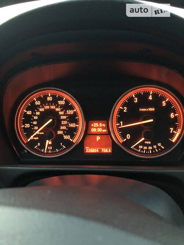 Седан BMW 3 Series 2011 в Калуші