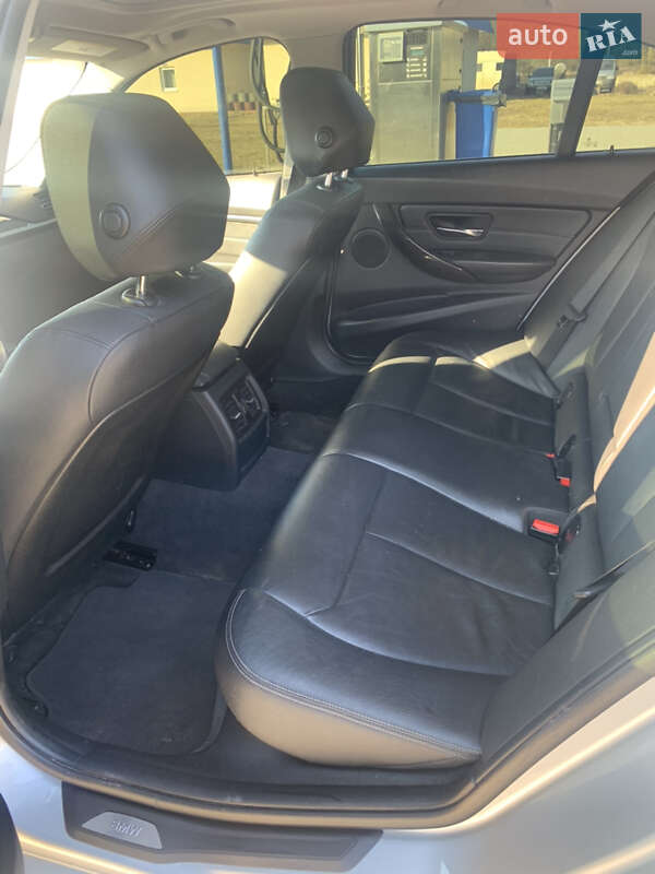 Седан BMW 3 Series 2012 в Львове фото 5 Седан BMW 3 Series 2012 в Львове