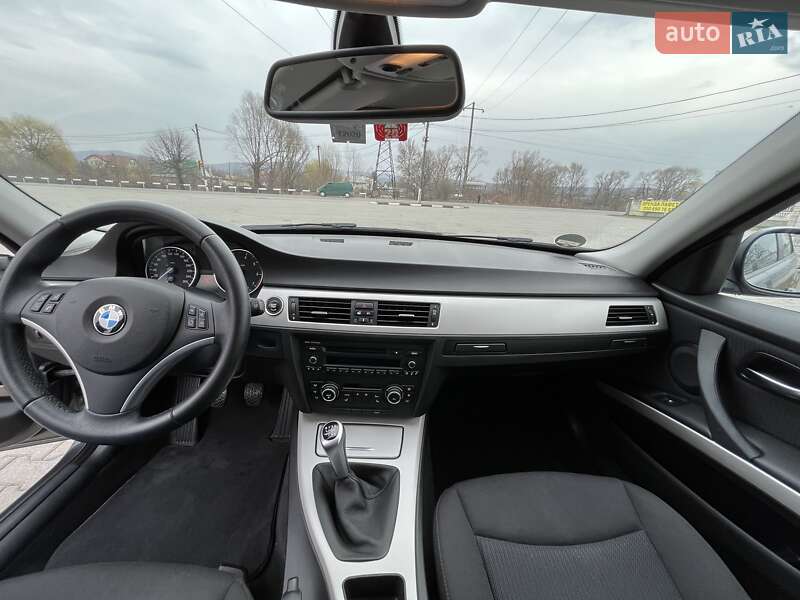 Універсал BMW 3 Series 2009 в Чернівцях