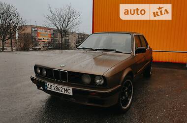 Седан BMW 3 Series 1988 в Никополе