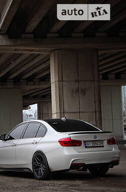 Седан BMW 3 Series 2014 в 