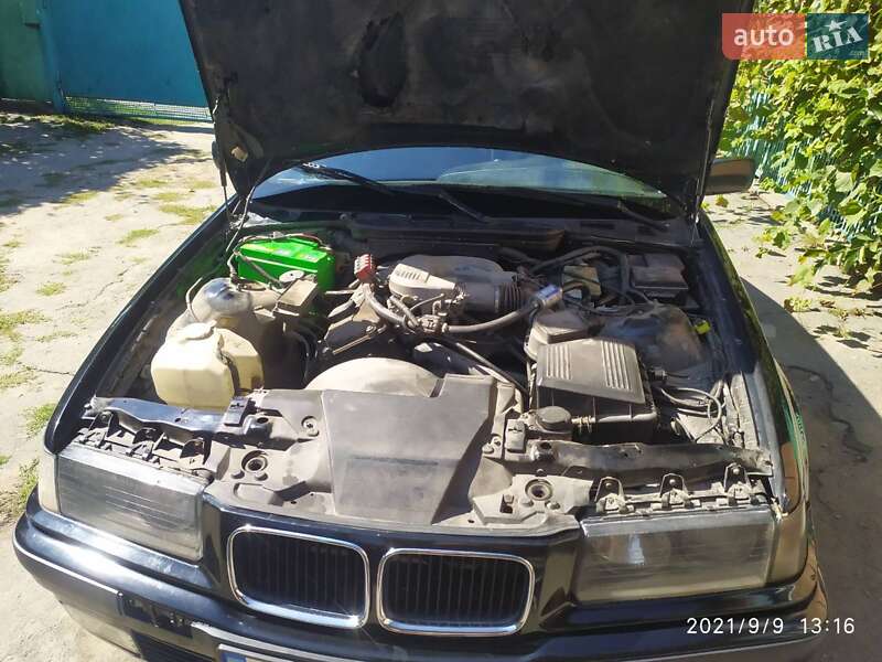 Седан BMW 3 Series 1994 в Казатине
