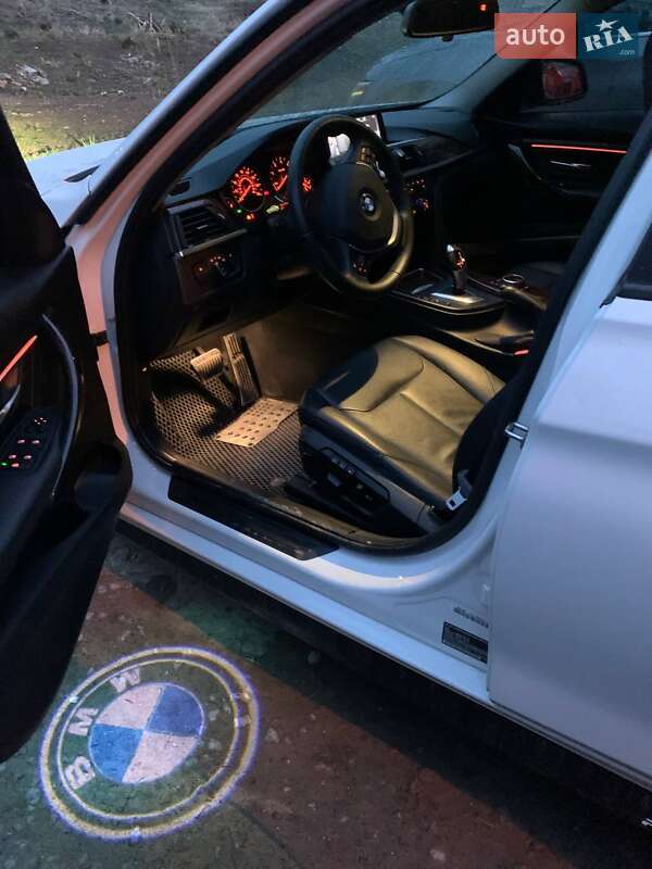 Седан BMW 3 Series 2014 в Хмельницком