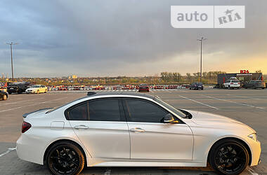 Седан BMW 3 Series 2016 в 