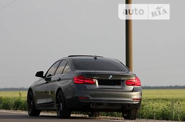 Седан BMW 3 Series 2016 в Кропивницком