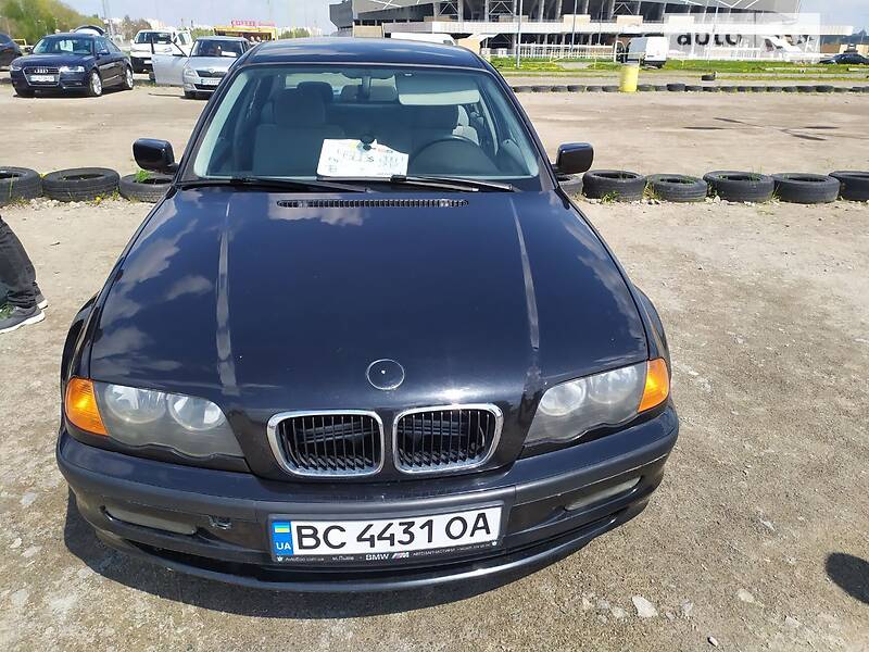 Седан BMW 3 Series 2001 в Львові