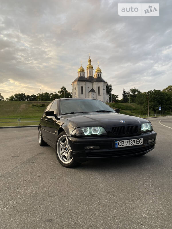 Седан BMW 3 Series 2001 в Чернігові