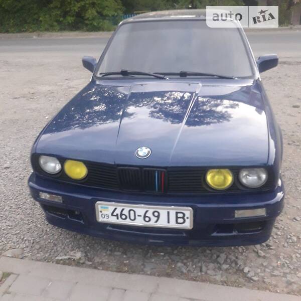 Седан BMW 3 Series 1985 в Івано-Франківську