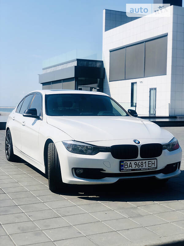 Седан BMW 3 Series 2013 в 