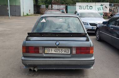 Седан BMW 3 Series 1986 в Одесі
