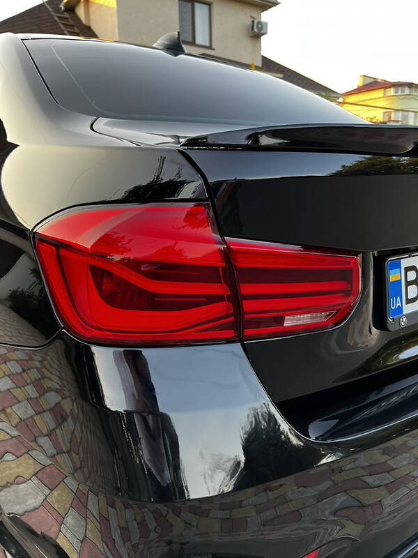 Седан BMW 3 Series 2016 в Одесі