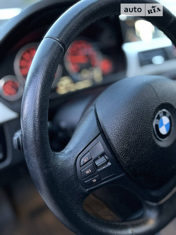 Седан BMW 3 Series 2016 в Одесі