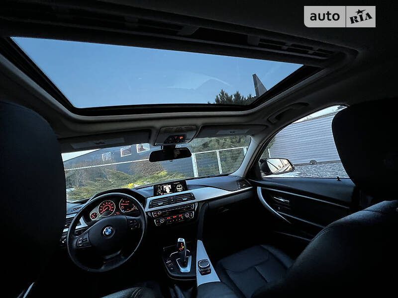 Седан BMW 3 Series 2016 в Одесі