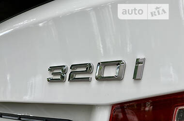Седан BMW 3 Series 2015 в 