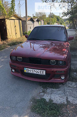 Седан BMW 3 Series 1986 в 