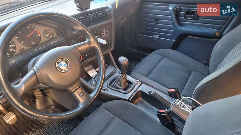 Седан BMW 3 Series 1986 в Обухові фото 6 Седан BMW 3 Series 1986 в Обухові