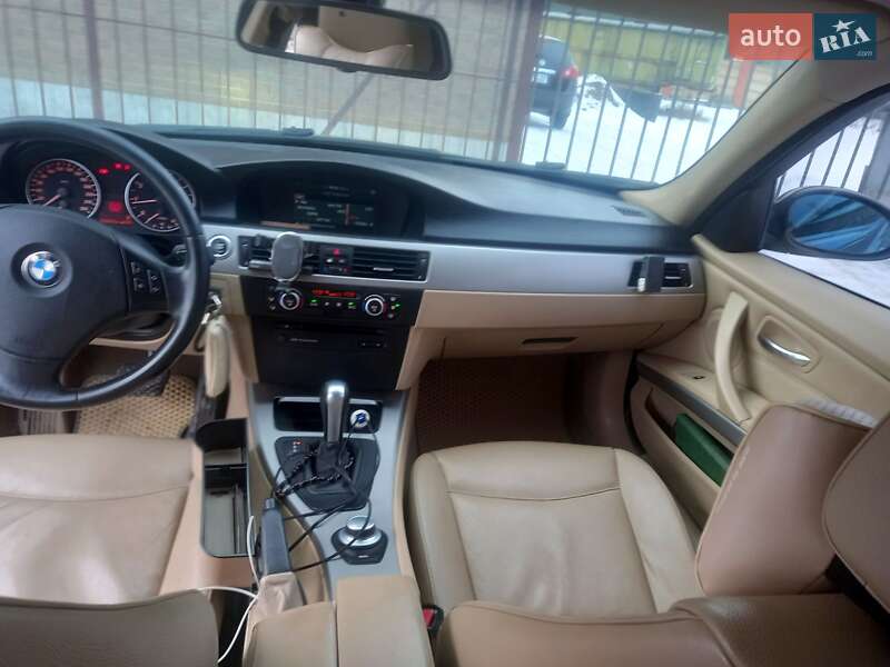 Седан BMW 3 Series 2006 в Мурованих Курилівцях