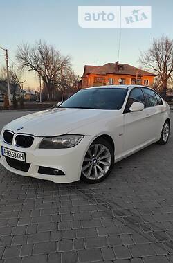 BMW 3 Series 2011