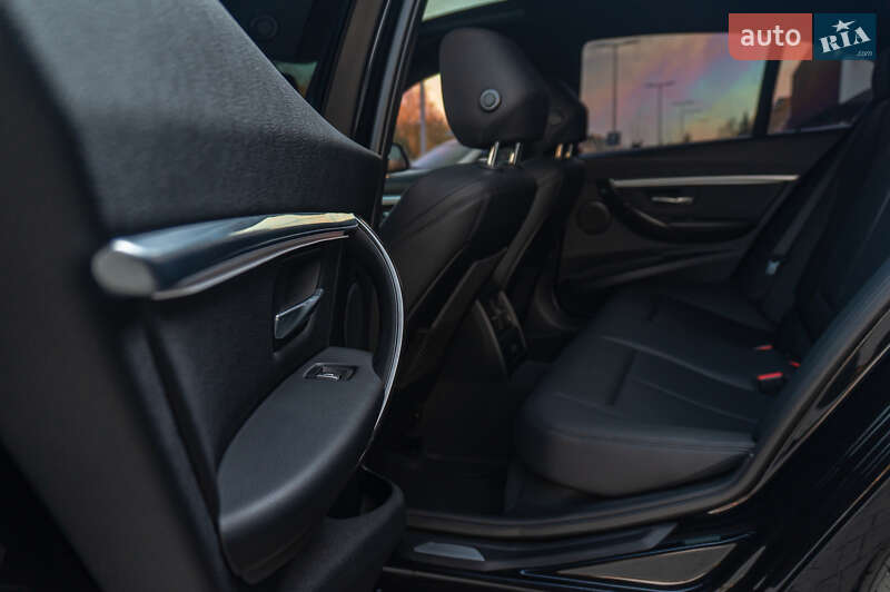 Седан BMW 3 Series 2016 в Ужгороде фото 32 Седан BMW 3 Series 2016 в Ужгороде