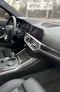Седан BMW 3 Series 2019 в 