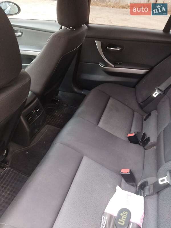 Седан BMW 3 Series 2007 в Вараше