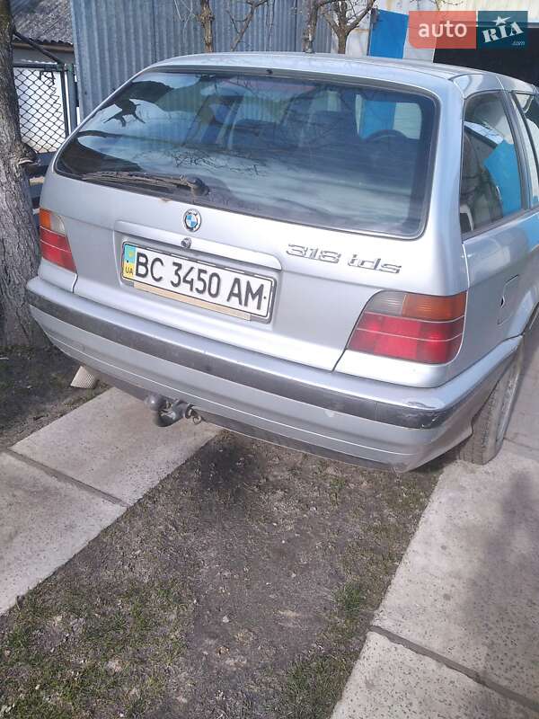 Универсал BMW 3 Series 1997 в Бродах