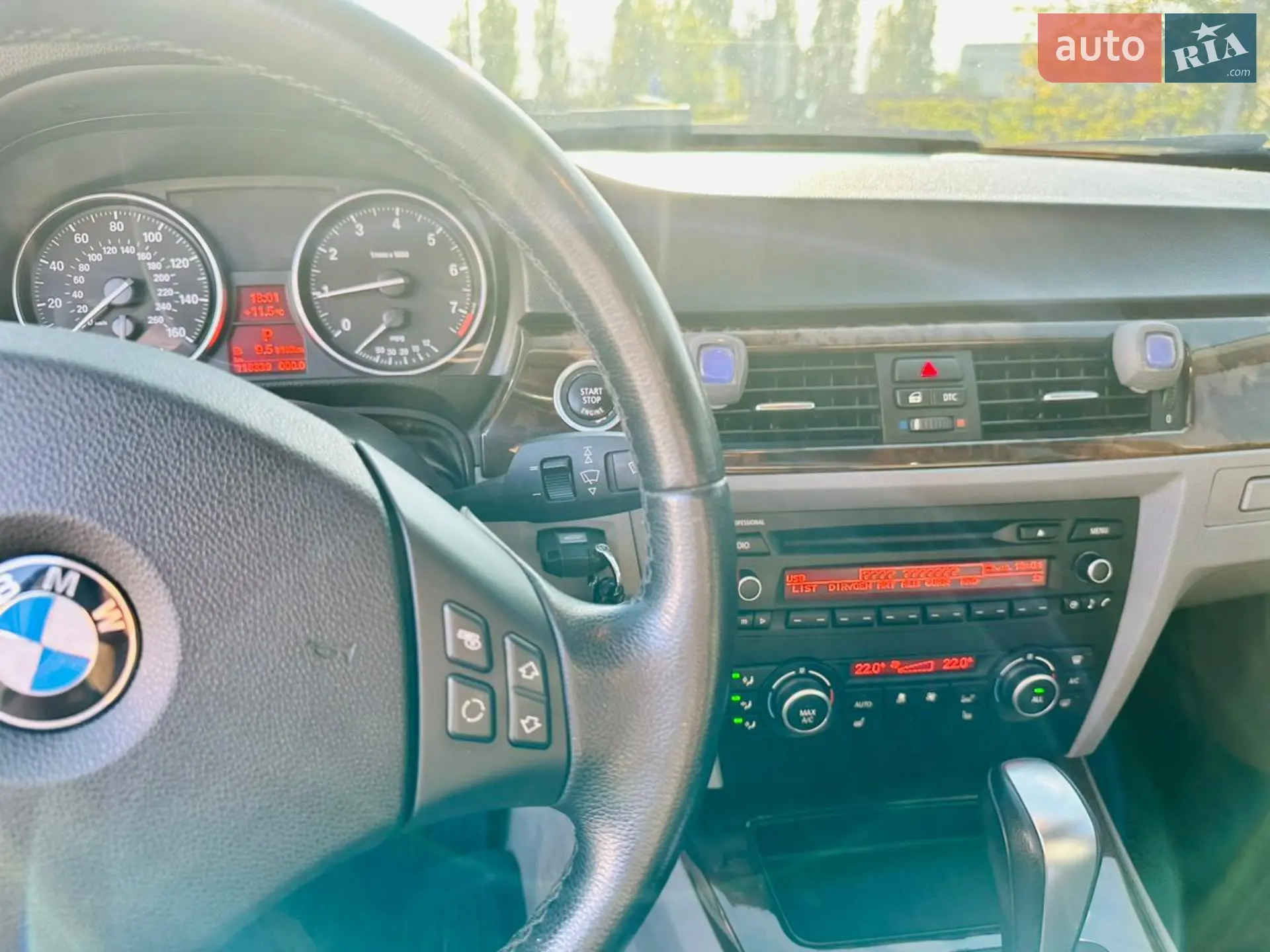 2010 BMW 3er - мініатюра 11