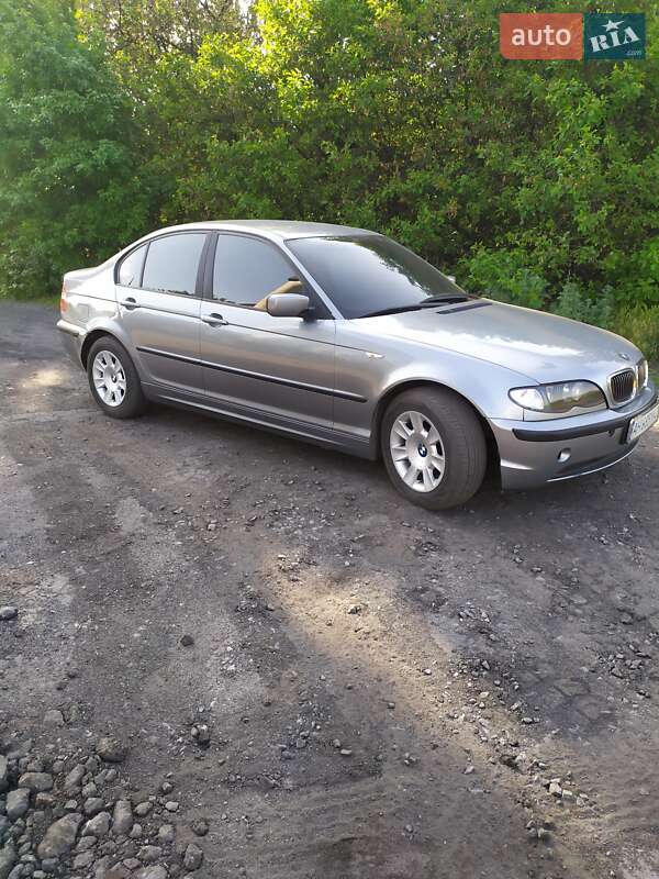 Седан BMW 3 Series 2003 в Першотравенську