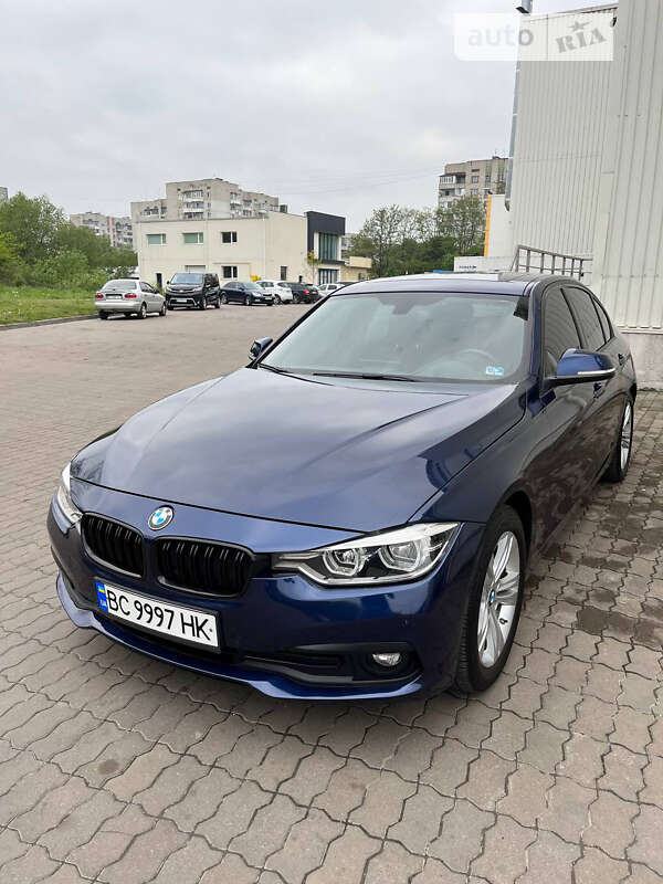Седан BMW 3 Series 2016 в Львове