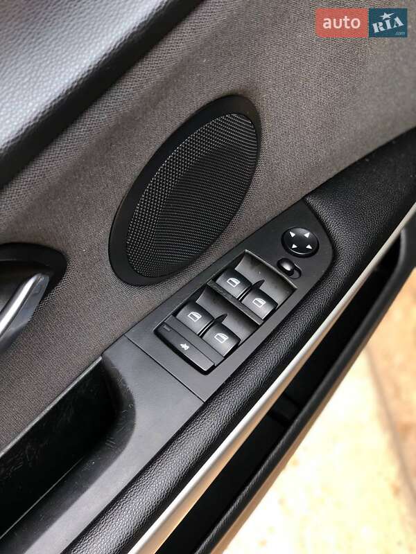 Универсал BMW 3 Series 2008 в Чернигове фото 5 Универсал BMW 3 Series 2008 в Чернигове