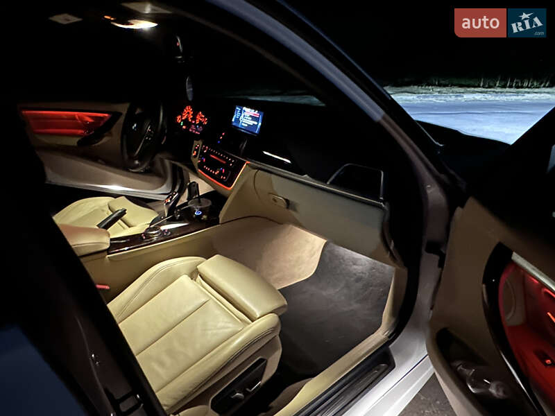 Седан BMW 3 Series 2015 в Києві