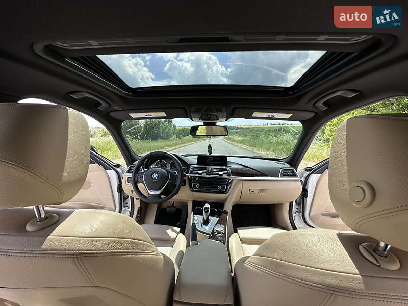 Седан BMW 3 Series 2015 в Києві